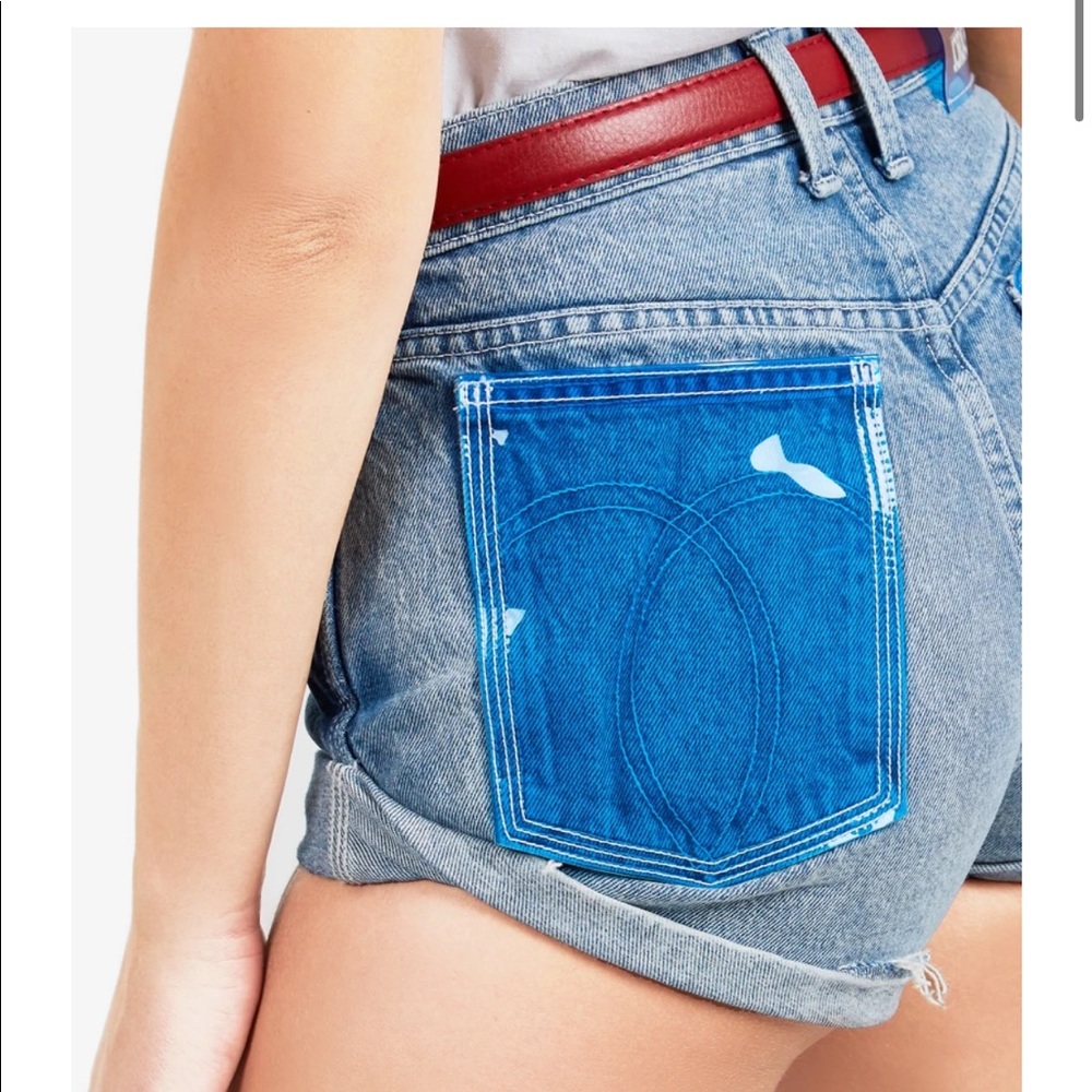 Jordache blue rolled denim shorts